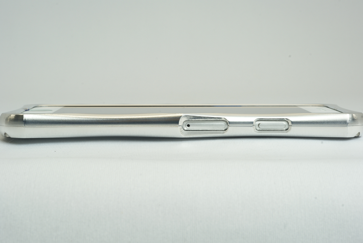 【iPhone 6s専用】ジュラルミン削り出し アルミiPhoneケース BM-14