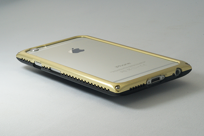 iPhone 6専用ジュラルミン削り出し iPhoneケース MY-BUM サイレントブラック（U）×ライティングゴールド（L）