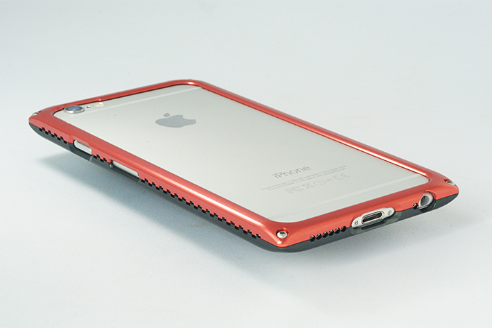 iPhone 6専用ジュラルミン削り出し iPhoneケース MY-BUM ライティングブラック（U）×ライティングレッド（L）