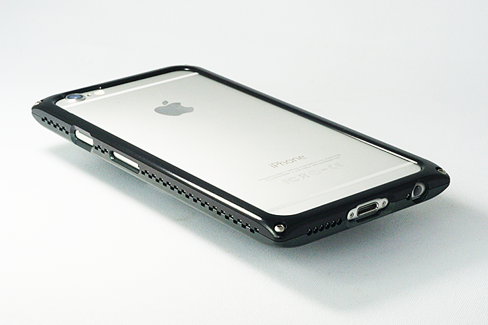 iPhone 6専用ジュラルミン削り出し iPhoneケース MY-BUM ライティングブラック（U）×サイレントブラック（L）